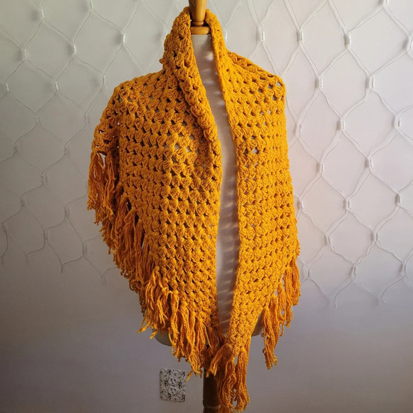 Vintage Triangle Shawl • Gold Knit • Crocheted Wrap • One Size Fits Most - Picture 1 of 5